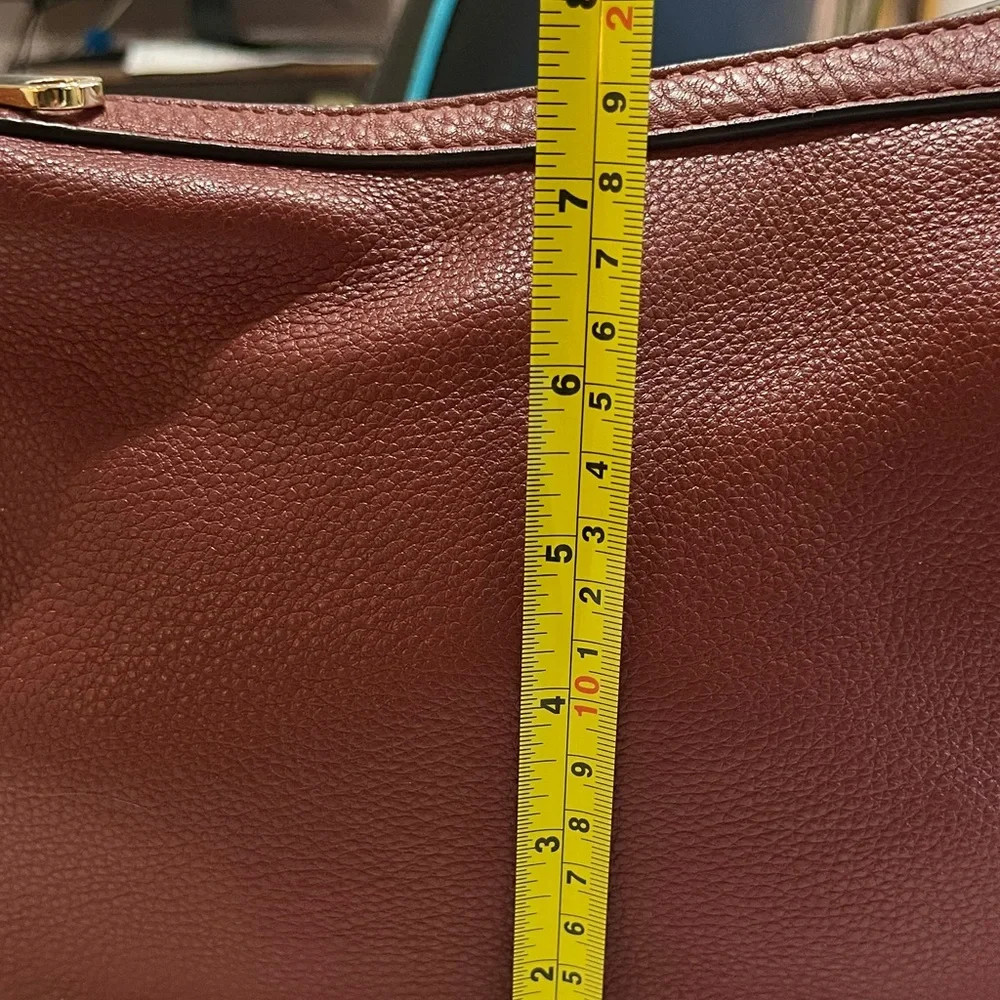 Michael Kors Raven Medium Leather Messenger Bag - Picture 9 of 13